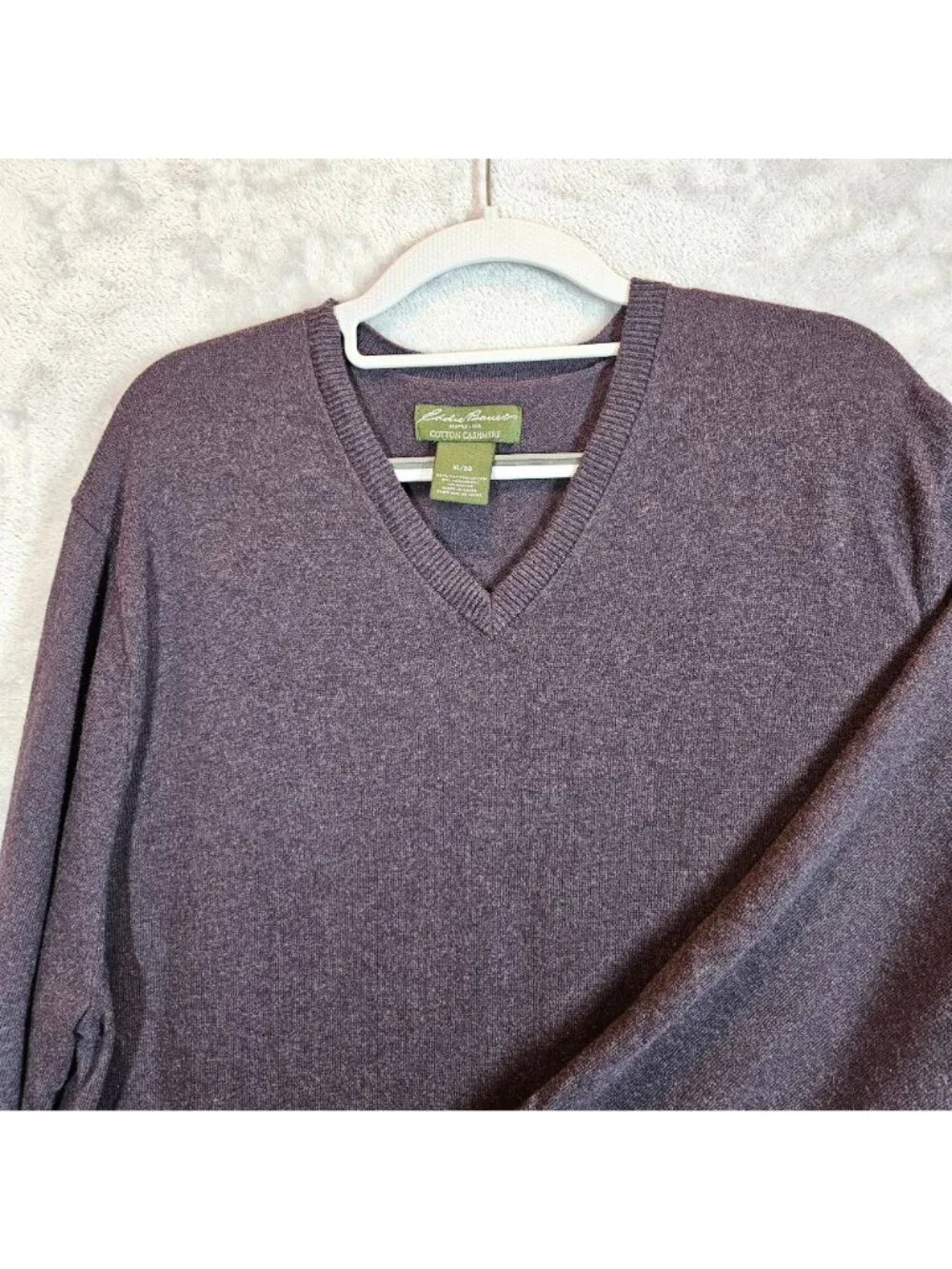 Eddie Bauer Mens Cotton Cashmere V-Neck Sweater XL Purple Long Sleeve Career